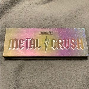 Kat von D metal crush (highlighter)
